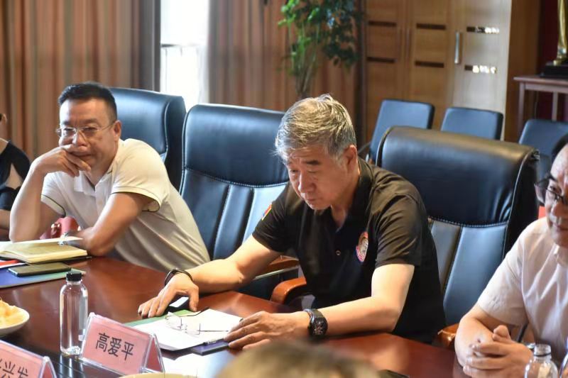 咸阳市乡贤协会与陕西省企业品牌建设促进会领导座谈筹建咸阳市品牌建设中心(图6) 咸阳市乡贤协会与陕西省企业品牌建设促进会领导座谈筹建咸阳市品牌建设中心(图6)
